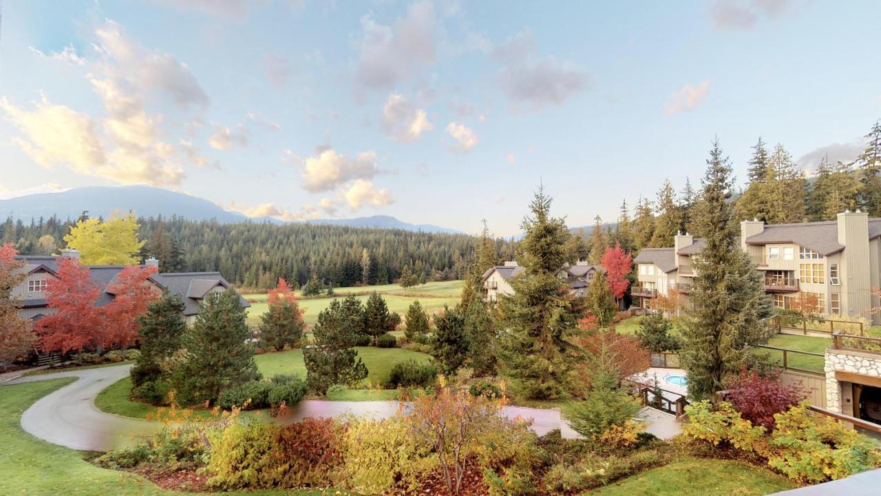 Golf Course & Mountain Views By Harmony Whistler Villa Eksteriør billede